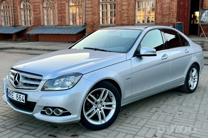 Mercedes-Benz C-Class W204/S204/C204 [restyling] Sedan 4-doors