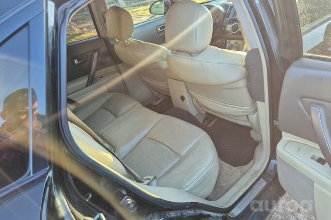 Infiniti FX 1 generation