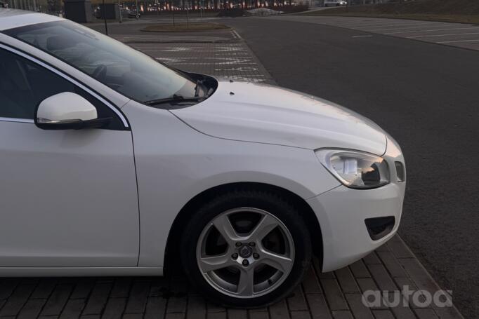 Volvo S60 2 generation Sedan