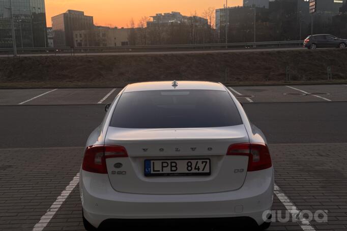 Volvo S60 2 generation Sedan