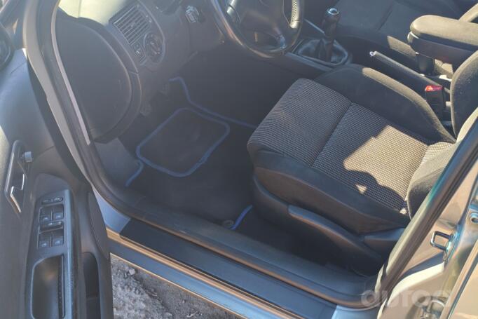 Volkswagen Golf 4 generation Hatchback 5-doors