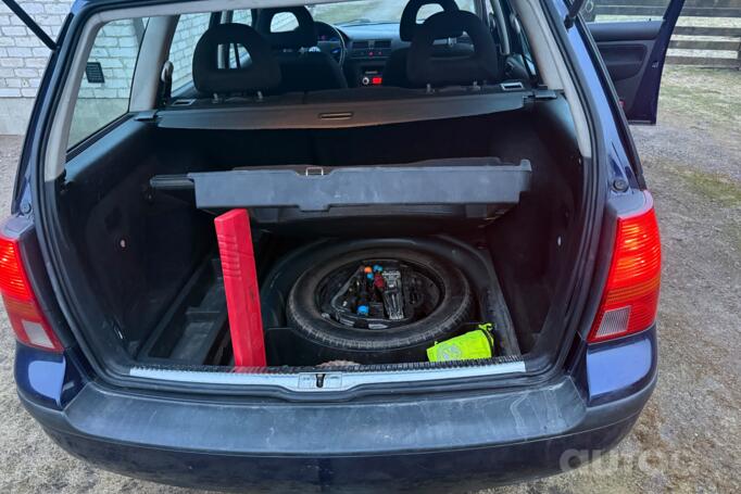 Volkswagen Bora 1 generation Variant wagon