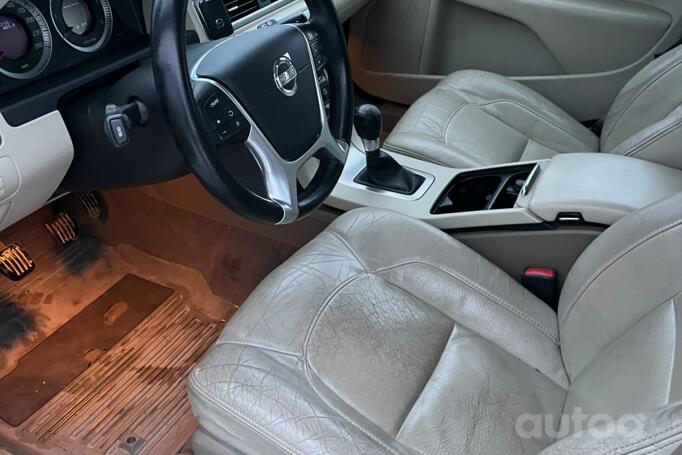 Volvo V70 3 generation wagon