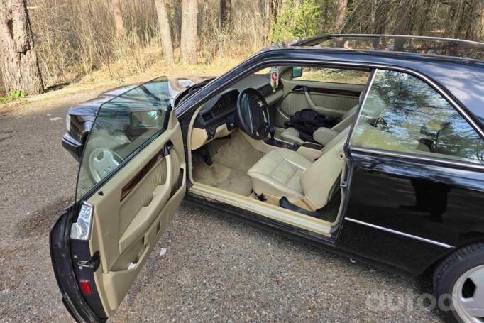 Mercedes-Benz W124