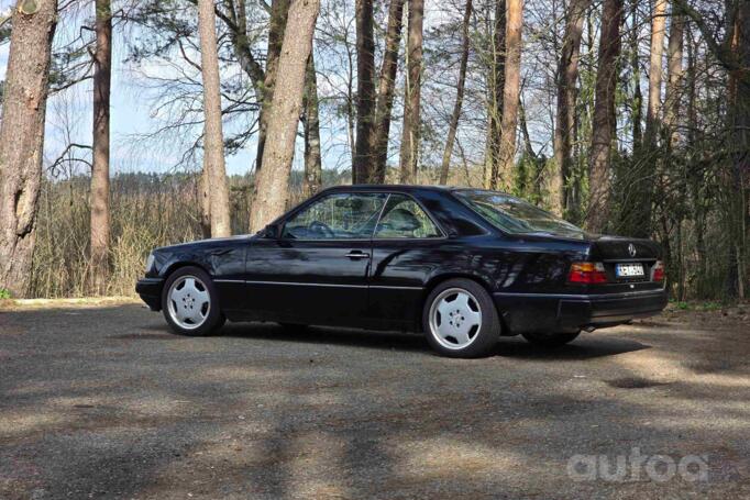 Mercedes-Benz W124