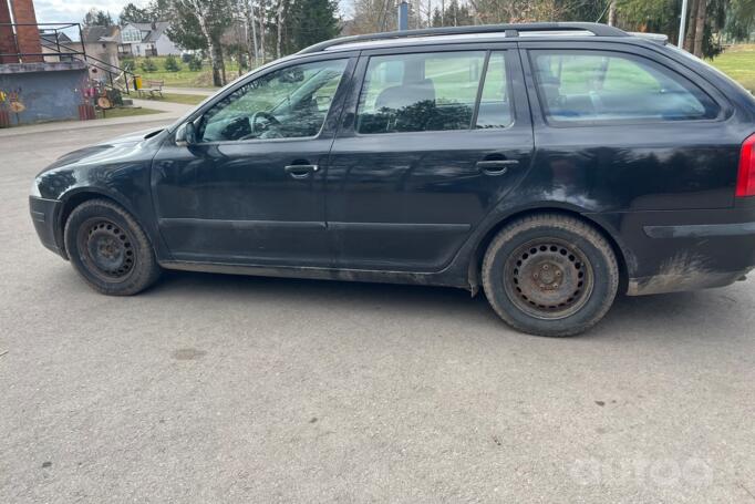 Skoda Octavia 2 generation Combi wagon 5-doors