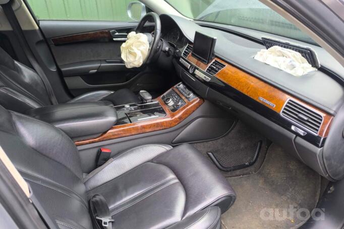 Audi A8 D4/4H Sedan