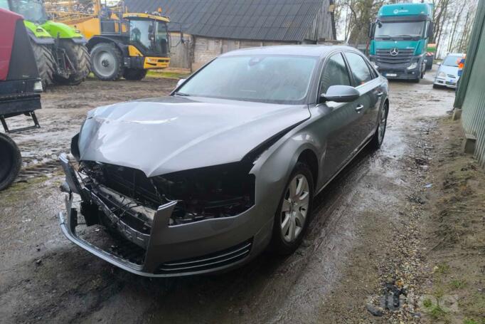 Audi A8 D4/4H Sedan