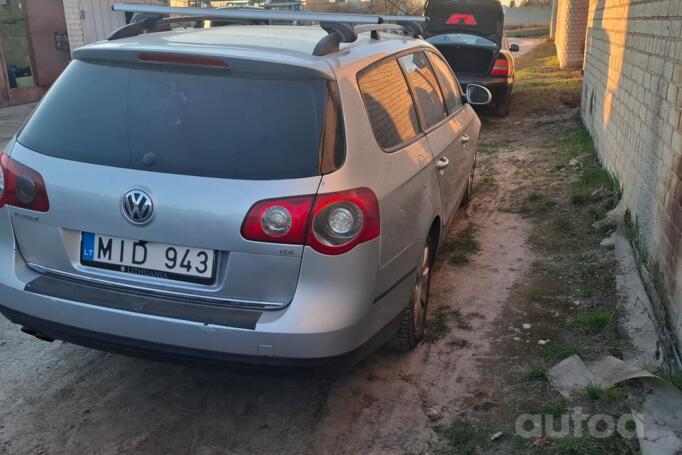 Volkswagen Passat B6 wagon 5-doors