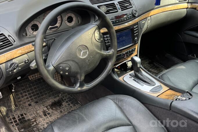Mercedes-Benz E-Class W211 Sedan