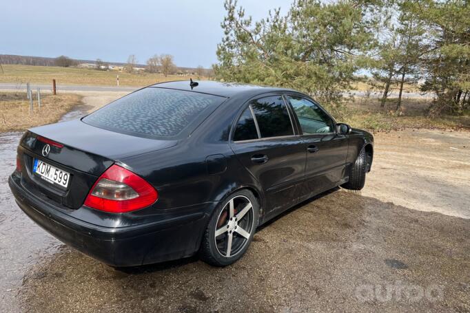 Mercedes-Benz E-Class W211 Sedan