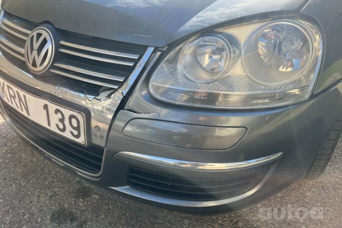 Volkswagen Jetta 5 generation Sedan 4-doors