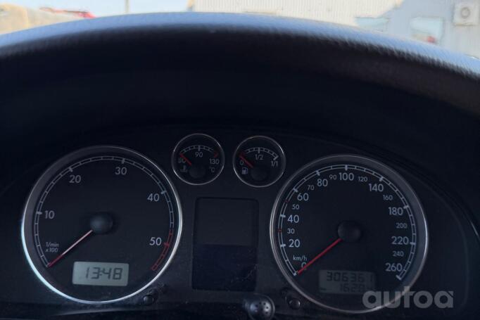 Volkswagen Passat B5.5 [restyling] Sedan