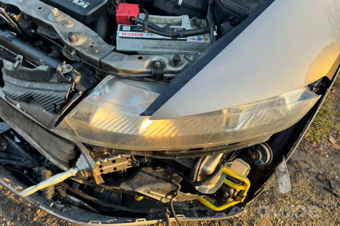 Honda Civic 8 generation Hatchback 5-doors