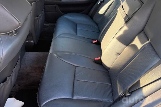 Mercedes-Benz E-Class W210 Sedan