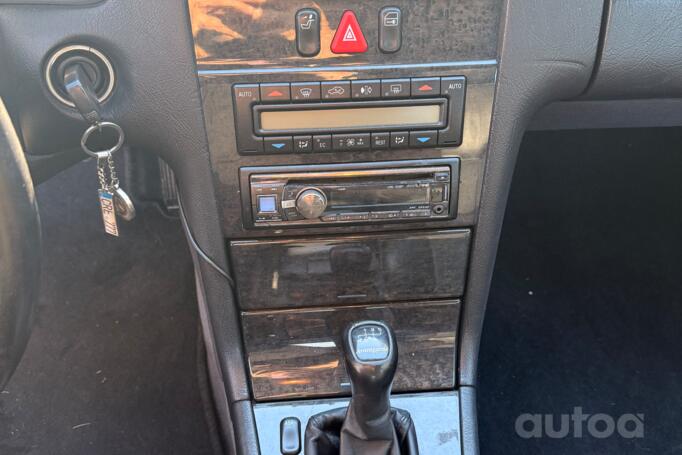 Mercedes-Benz E-Class W210 Sedan