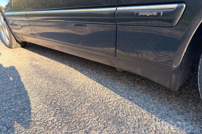 Mercedes-Benz E-Class W210 Sedan