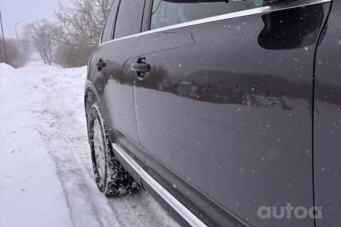 Volkswagen Touareg 1 generation [restyling] Crossover