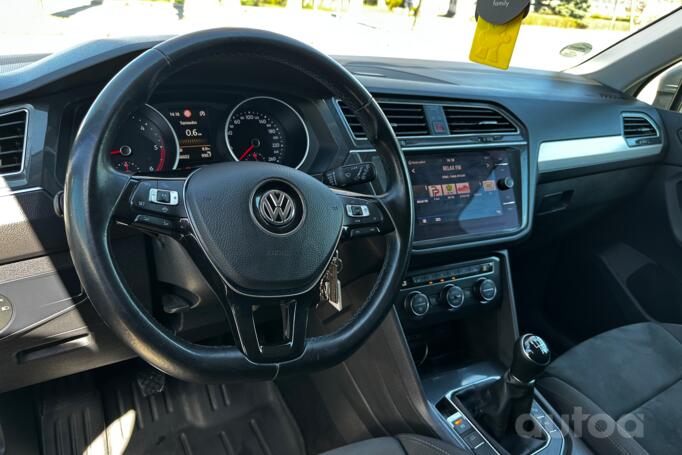 Volkswagen Tiguan 2 generation Crossover 5-doors