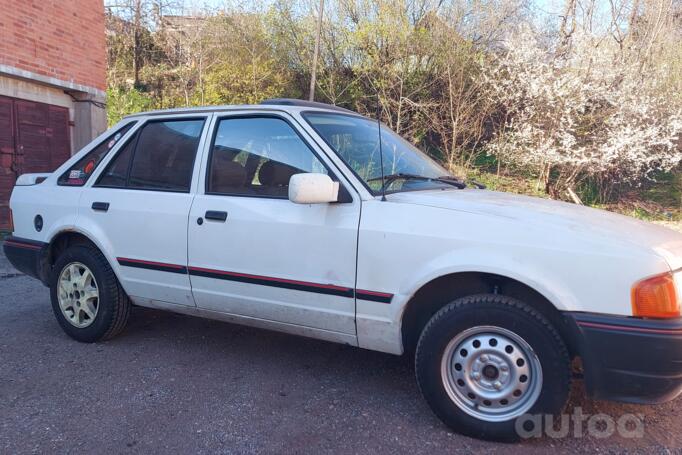 Ford Escort 4 generation Hatchback 5-doors