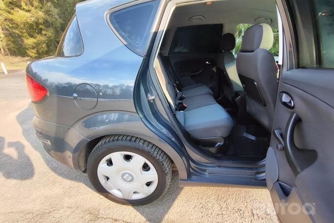 SEAT Toledo 3 generation Hatchback