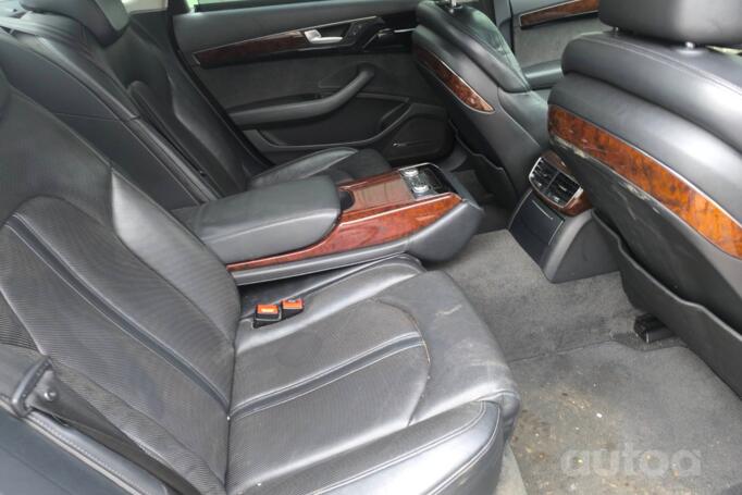 Audi A8 D4/4H Sedan