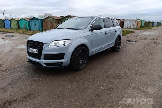 Audi Q7 4L Crossover
