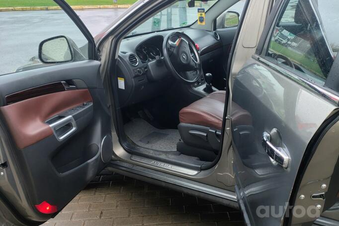 Opel Antara 1 generation Crossover