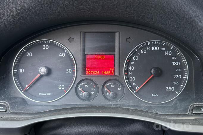 Volkswagen Golf 5 generation Hatchback 5-doors