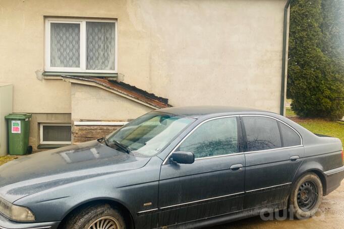 BMW 5 Series E39 Sedan 4-doors