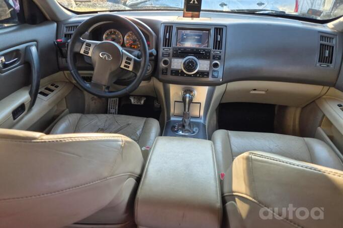 Infiniti FX 1 generation