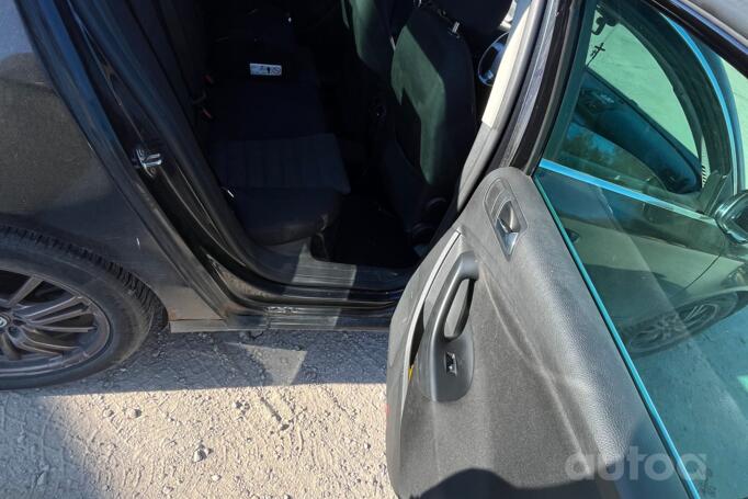 Volkswagen Passat B6 Sedan 4-doors