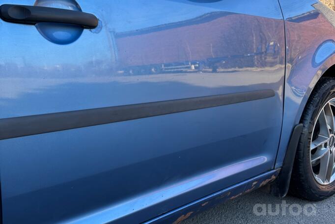 Volkswagen Touran 1 generation [2th restyling] Minivan