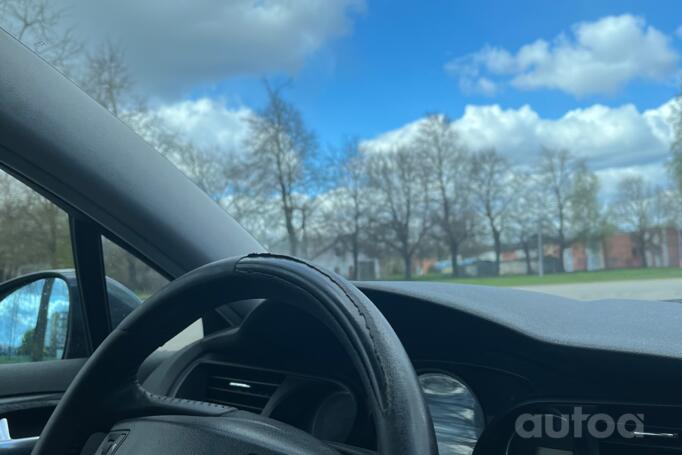 Citroen C5 2 generation Sedan