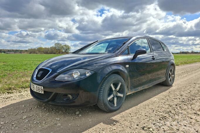 SEAT Leon 2 generation Hatchback 5-doors