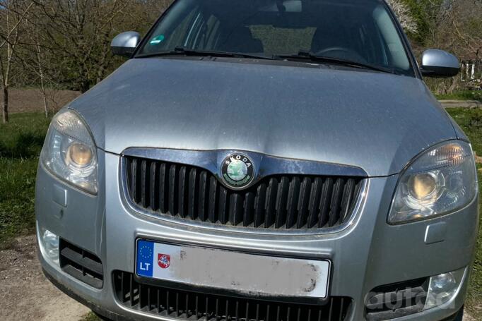 Skoda Fabia 5J Hatchback