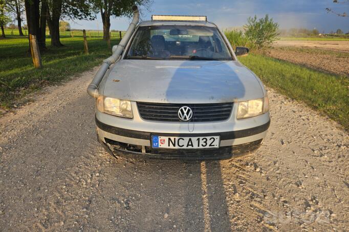 Volkswagen Passat B5 Sedan 4-doors