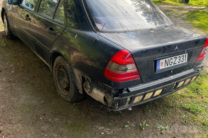 Mercedes-Benz C-Class W202/S202 Sedan