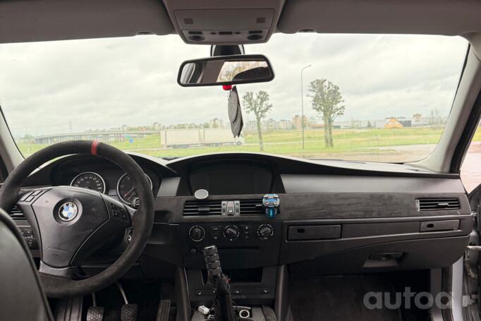 BMW 5 Series E60/E61 Touring wagon