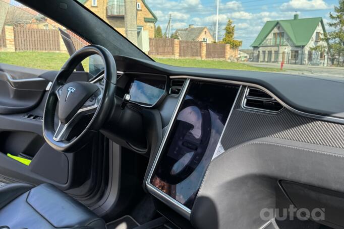 Tesla Model X 1 generation Crossover
