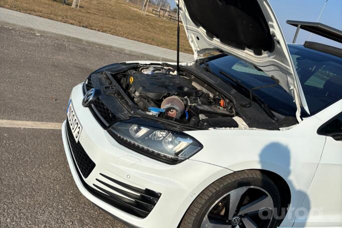 Volkswagen Golf 7 generation Hatchback 5-doors