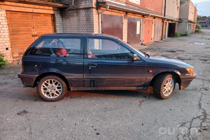 Mitsubishi Colt 3 generation