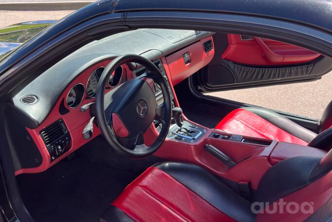Mercedes-Benz SLK-Class R170 Roadster