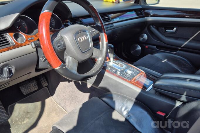 Audi A8 D3/4E [2th restyling] Sedan