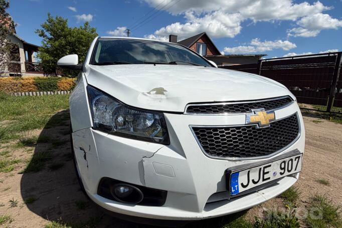 Chevrolet Cruze J300 Sedan