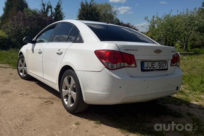Chevrolet Cruze J300 Sedan