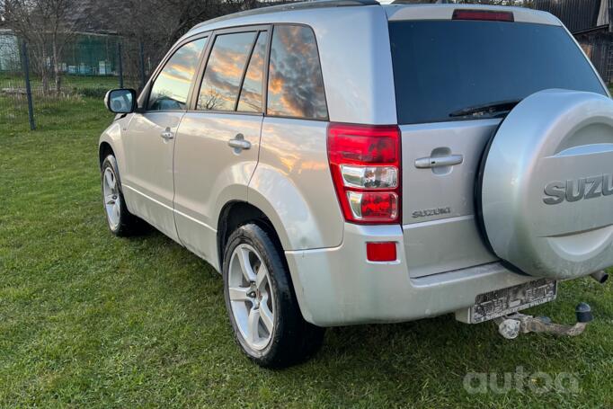 Suzuki Grand Vitara 2 generation [restyling] Crossover 5-doors