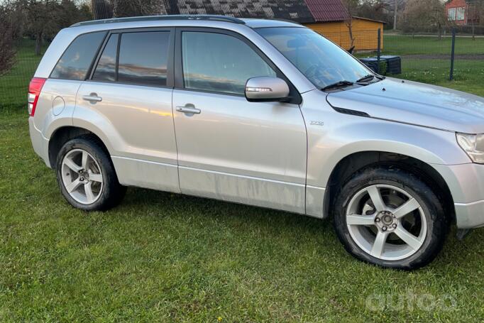 Suzuki Grand Vitara 2 generation [restyling] Crossover 5-doors