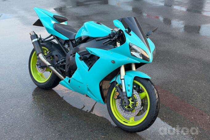 Yamaha R1