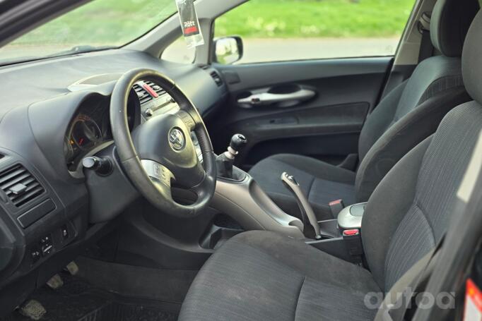 Toyota Auris 1 generation Hatchback 5-doors